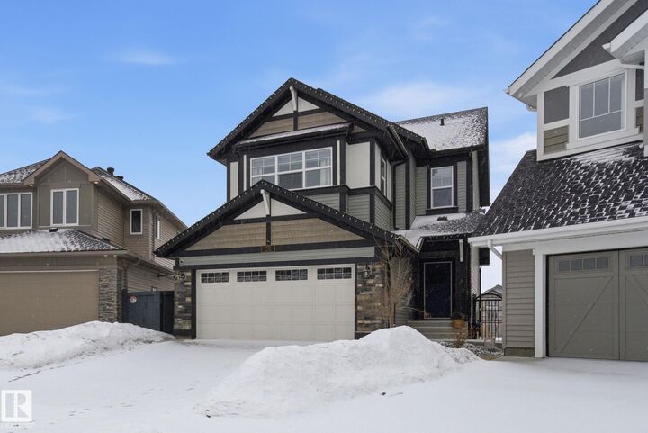 Photo de la propriété:  1525 Darby Bay Bay SW  AB T6W 4N5 