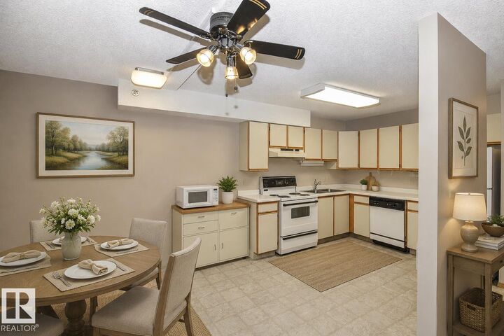 Property Photo:  4812 51 Avenue 102  AB T7Z 1P7 