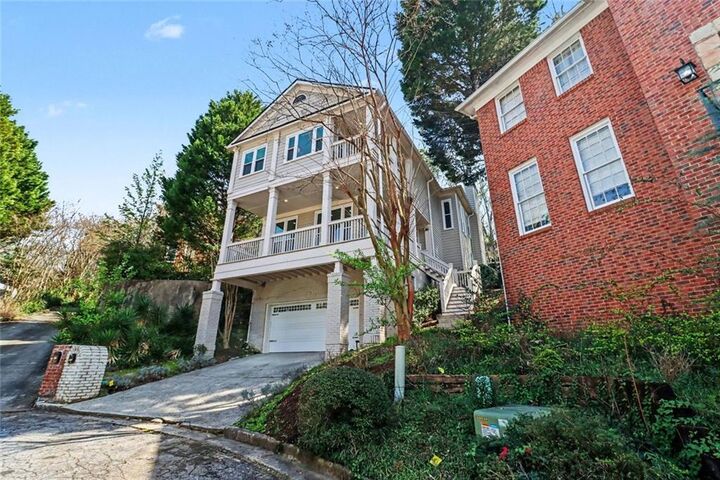 Property Photo: 2130 Briarlake Trace GA 30345