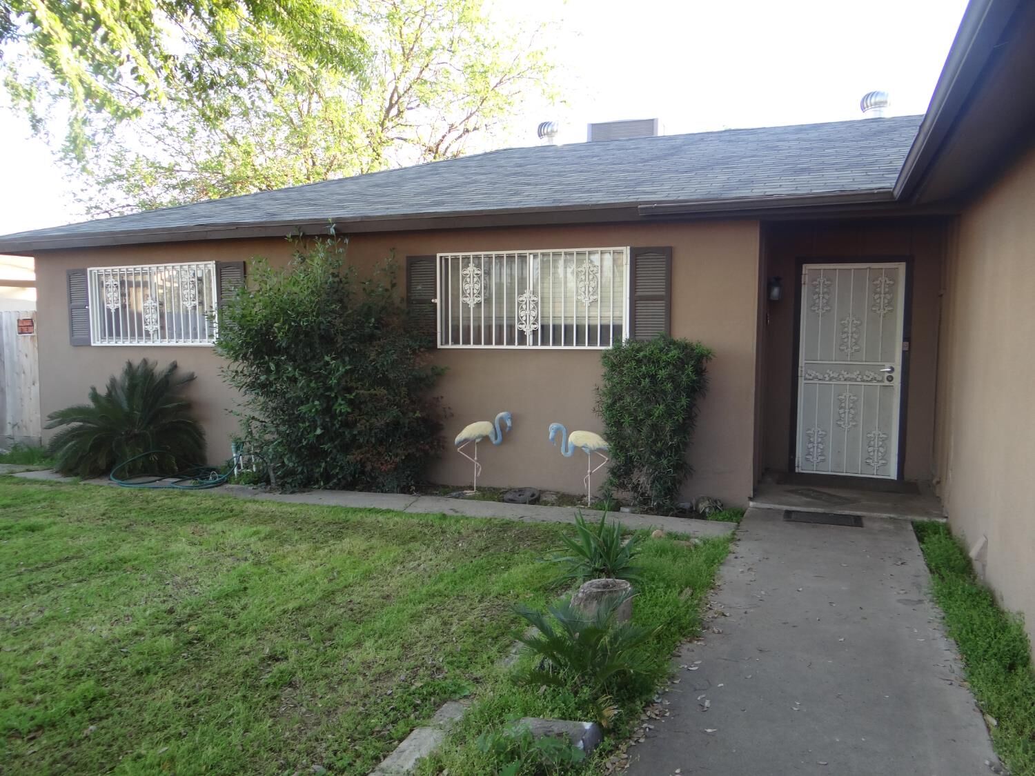 Property Photo:  4445 N Emerson Avenue  CA 93705 