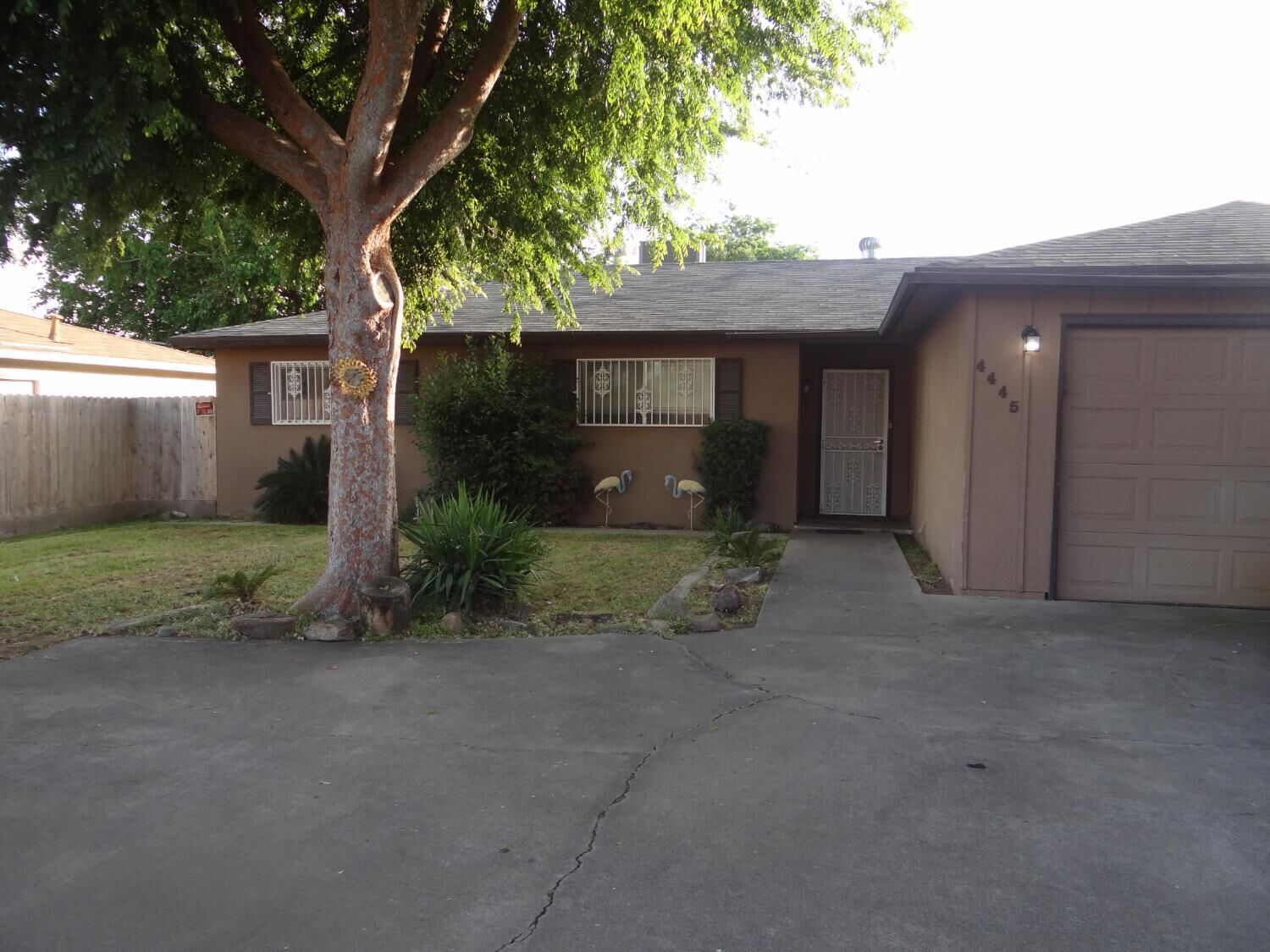 Property Photo:  4445 N Emerson Avenue  CA 93705 