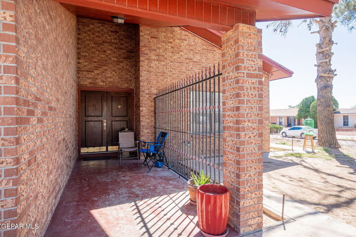 Property Photo:  4643 R L Shoemaker Drive  TX 79924 
