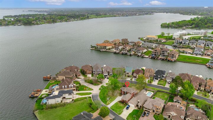 Property Photo:  12319 Pebble View Drive  TX 77304 