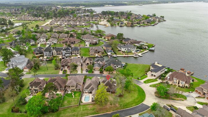Property Photo: 12319 Pebble View Drive TX 77304