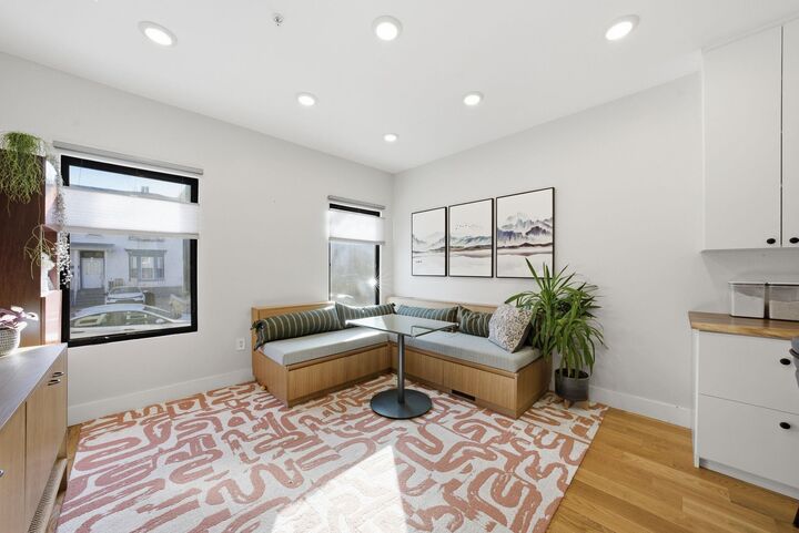 Property Photo:  22 Lincoln St 1  NJ 07307 