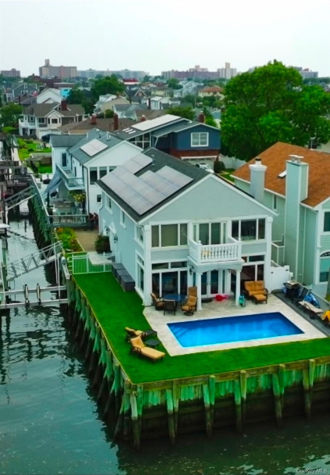 Property Photo: 609 E Bay Drive NY 11561