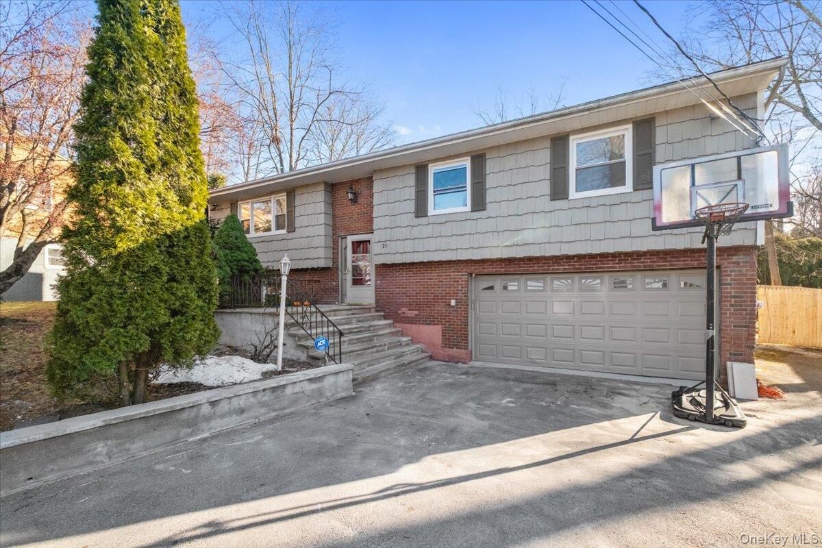 Property Photo: 21 Park Avenue W NY 10607