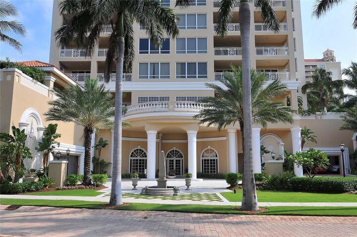Property Photo:  35 Watergate Drive 1506  FL 34236 