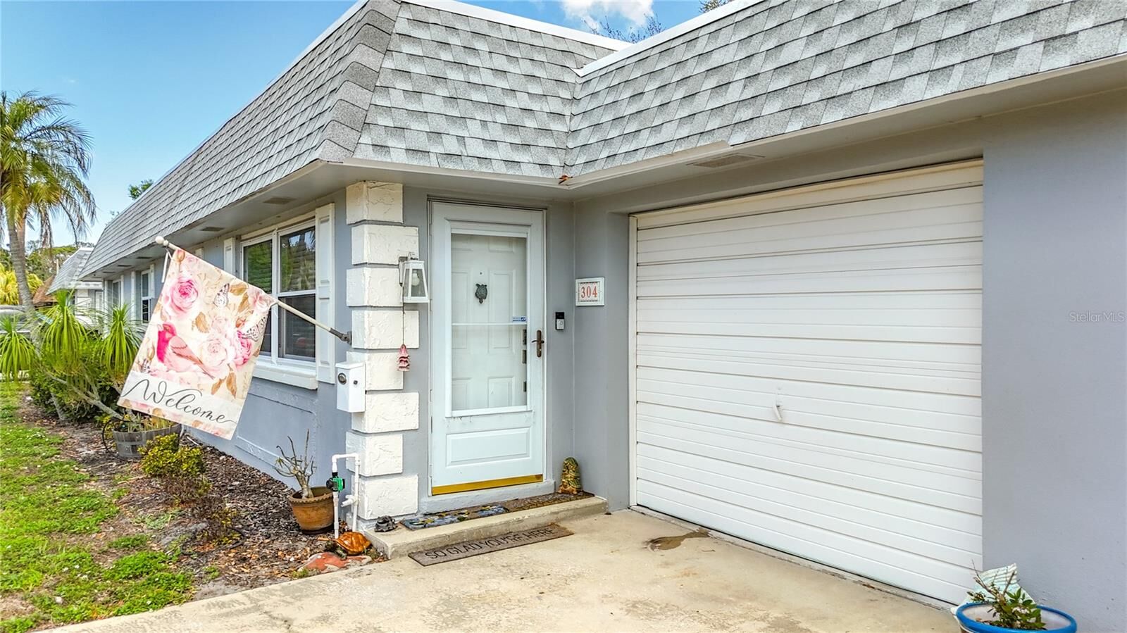Property Photo:  304 Mindy Drive  FL 33771 