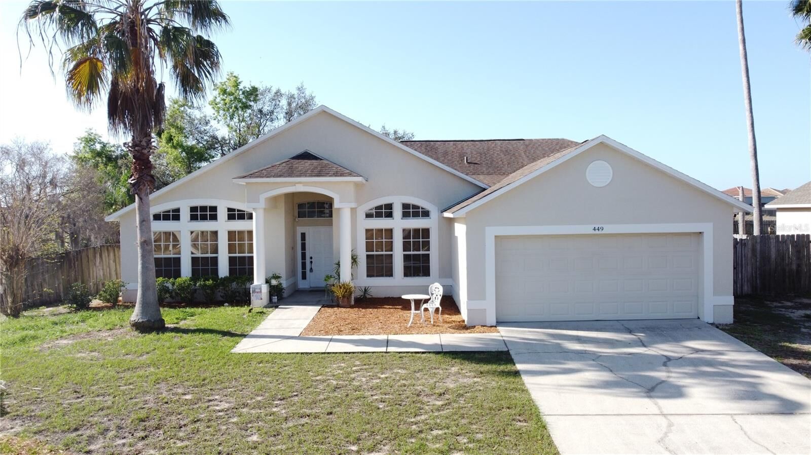 Property Photo:  449 Bent Oak Loop  FL 33837 