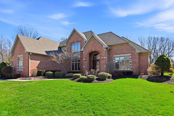 Property Photo:  3613 Eaglet Court  IN 46143 