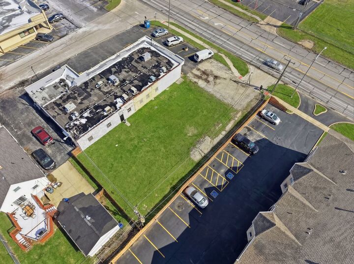 Property Photo:  8404 S Roberts Road  IL 60458 