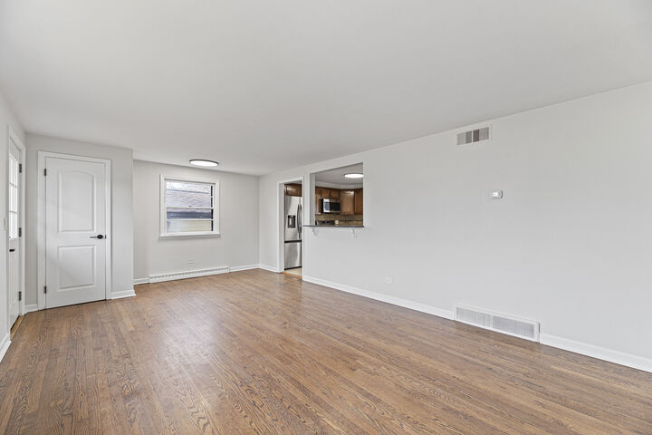 Property Photo: 2100 Enoch Avenue IL 60099