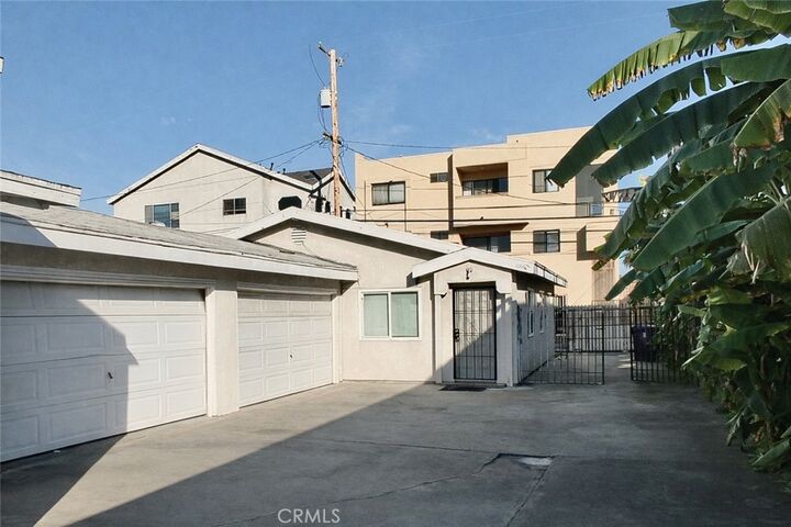 Property Photo:  1058 Dawson  CA 90804 