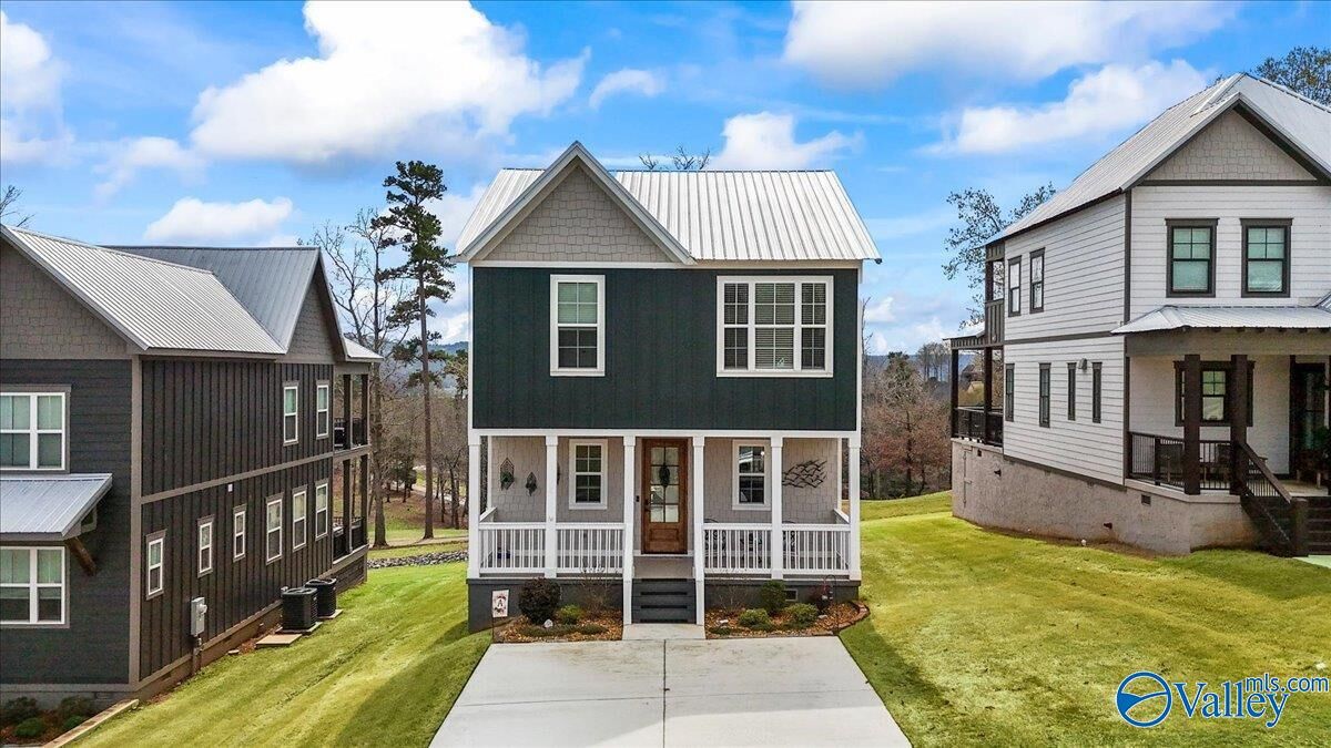 Property Photo:  402 Whistling Straits Way  AL 35976 