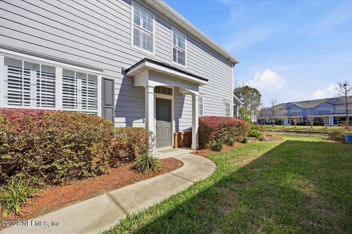 Property Photo:  13266 Stone Pond Drive  FL 32224 