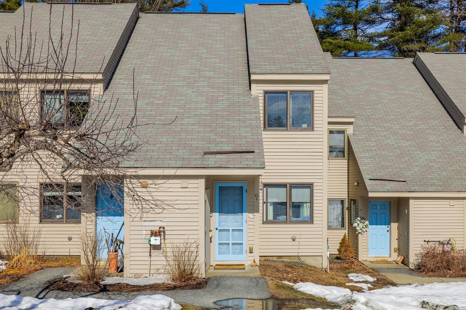 Property Photo:  205 Woodhaven Drive  VT 05001 