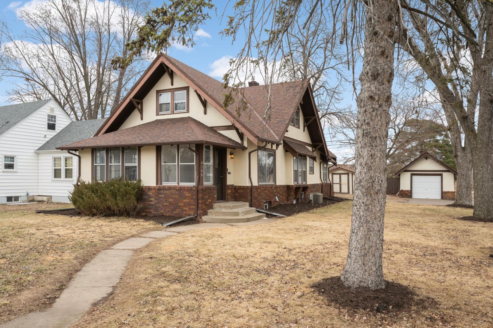 Property Photo:  4100 Vera Cruz Avenue N  MN 55422 
