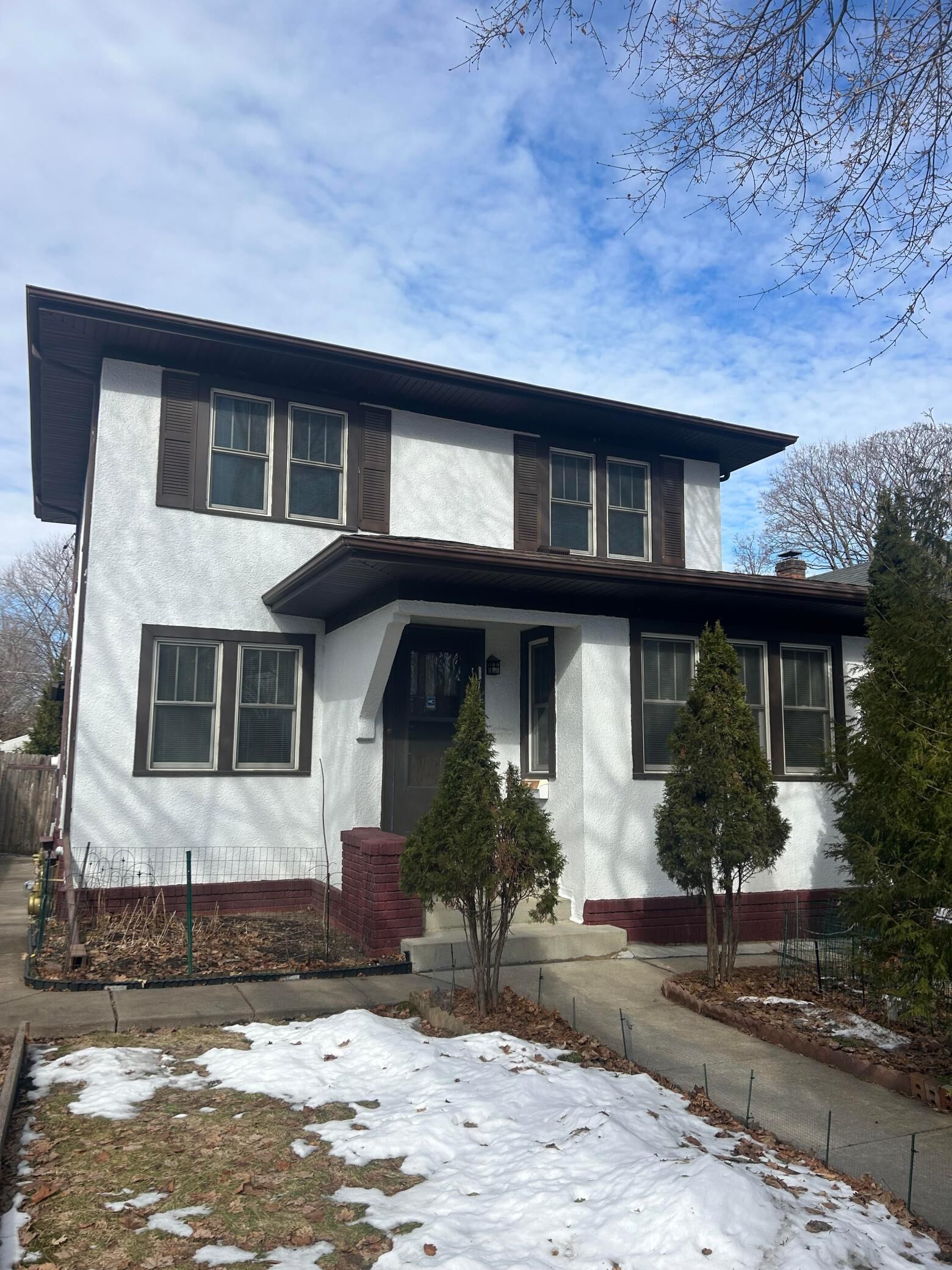 Property Photo:  1447 Sargent Avenue  MN 55105 