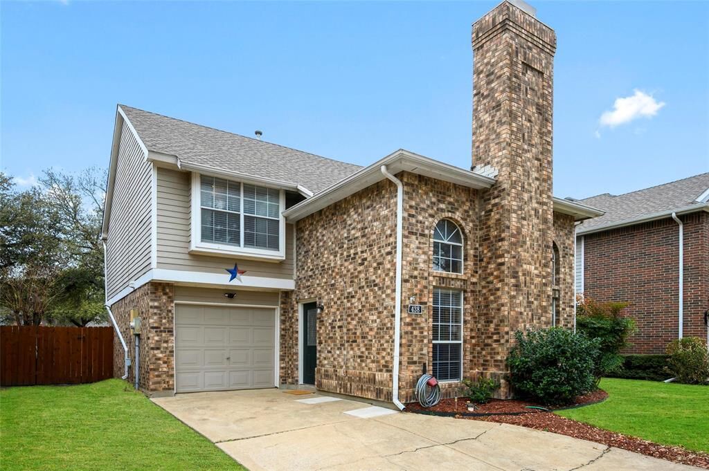 Property Photo:  438 Moonlight Way  TX 75063 