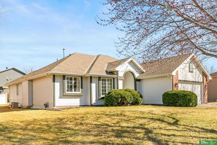 Property Photo:  4005 N 208th Street  NE 68022 