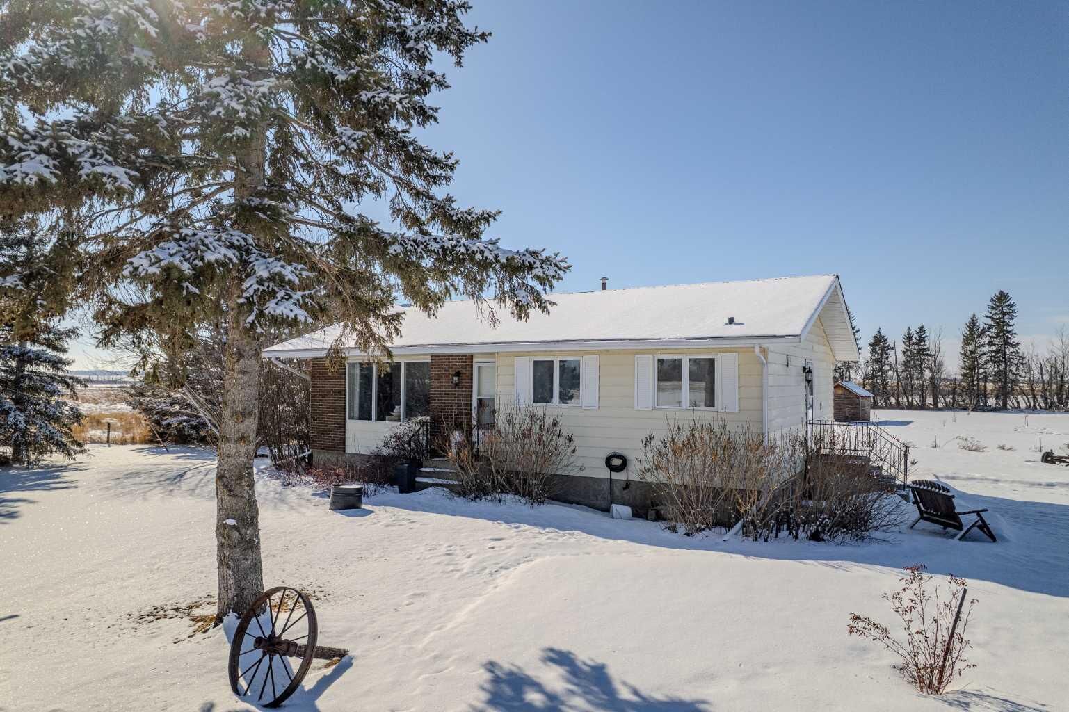 Property Photo:  431030 Range Road 245  AB T4J 1R1 
