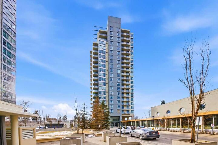Property Photo:  55 Spruce Place SW 2202  AB T3C 3X5 