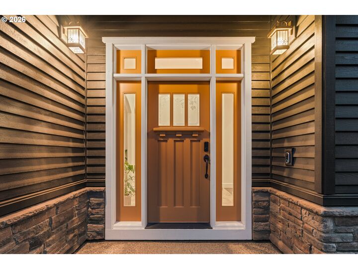 Property Photo:  1811 NW Cedar Ridge Dr  OR 97229 