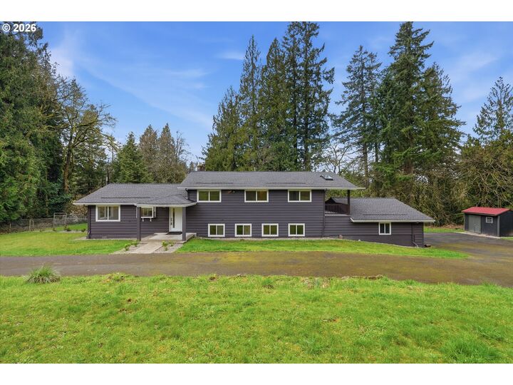 Property Photo: 139 N 19th Ct WA 98642