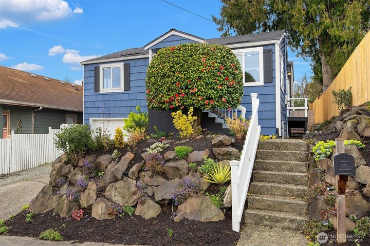 Property Photo:  3536 S Brandon Street  WA 98118 
