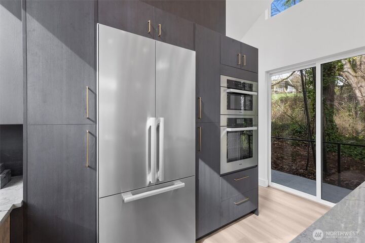 Property Photo:  11905  89th Avenue NE  WA 98034 