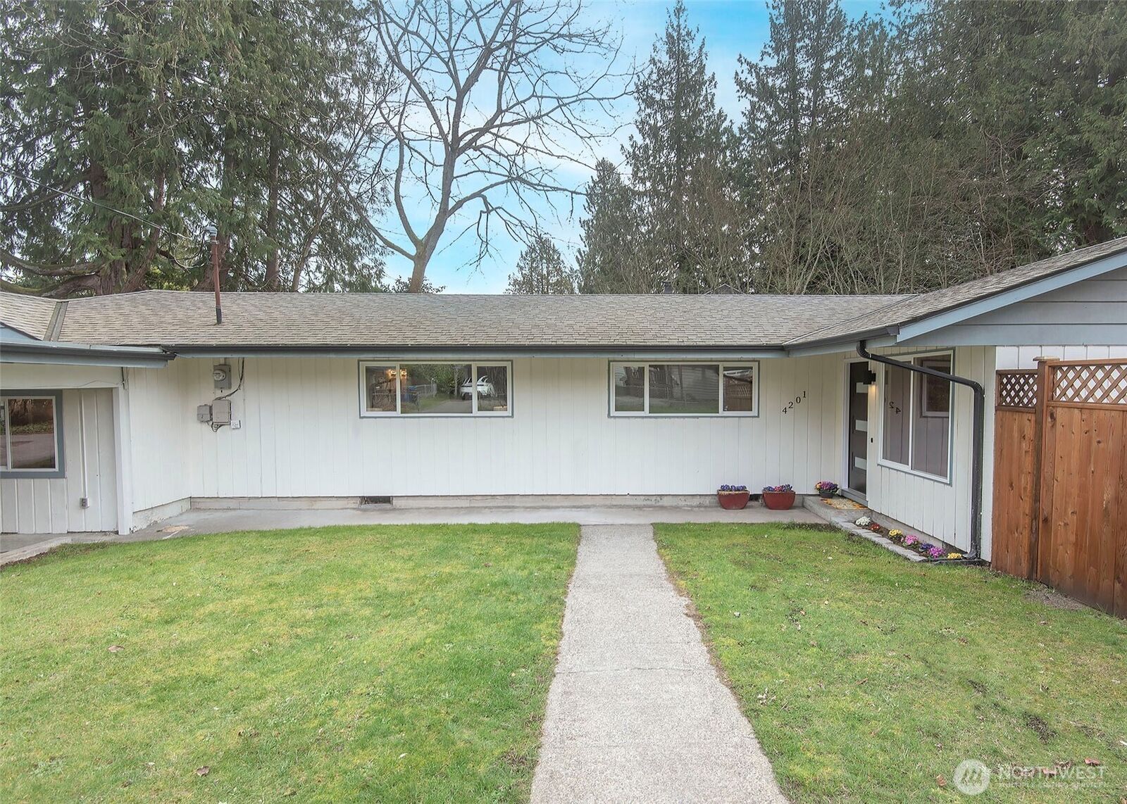 Property Photo:  4201 NE 115th Street  WA 98125 