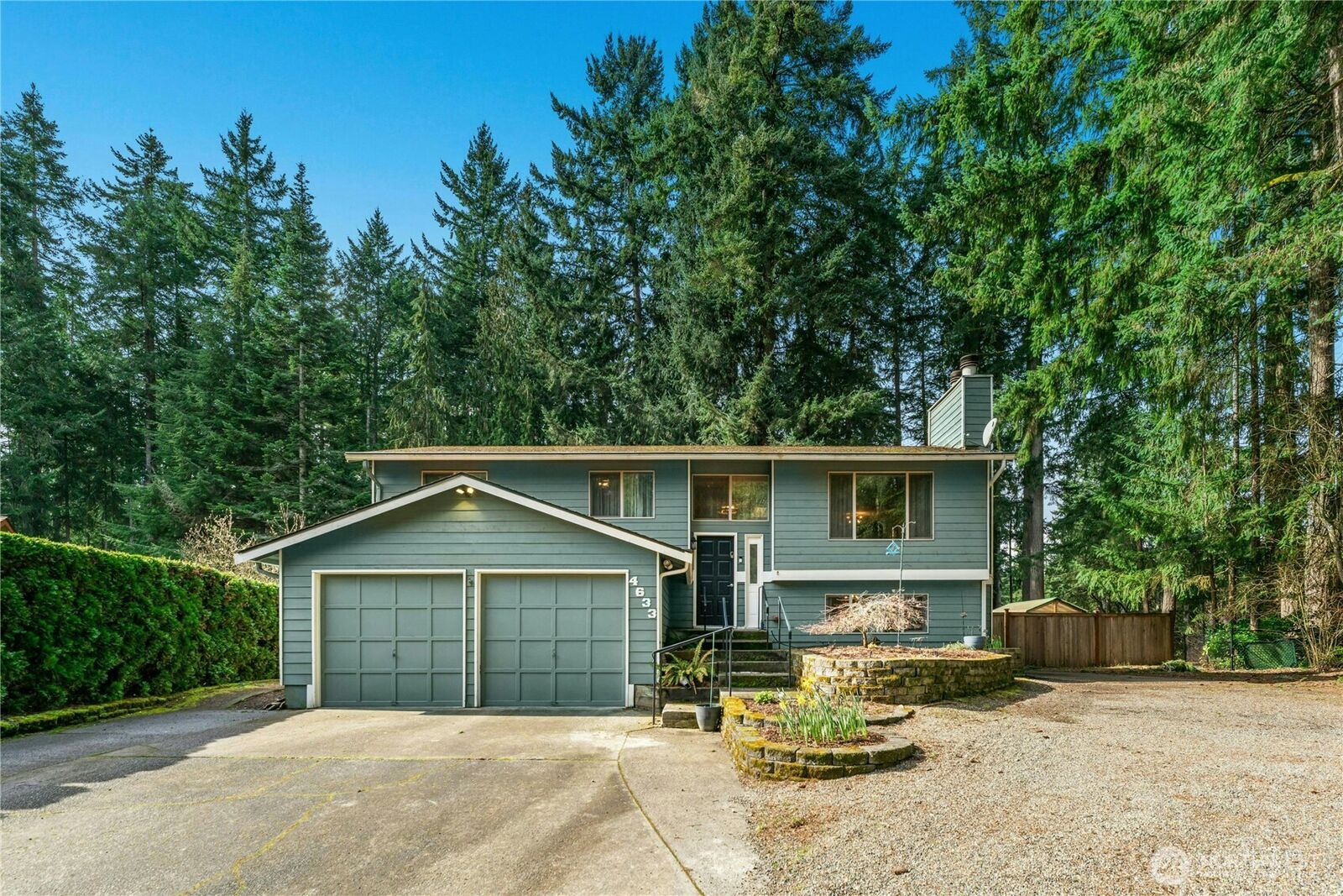Property Photo:  4633  Gunvor Court NE  WA 98516 