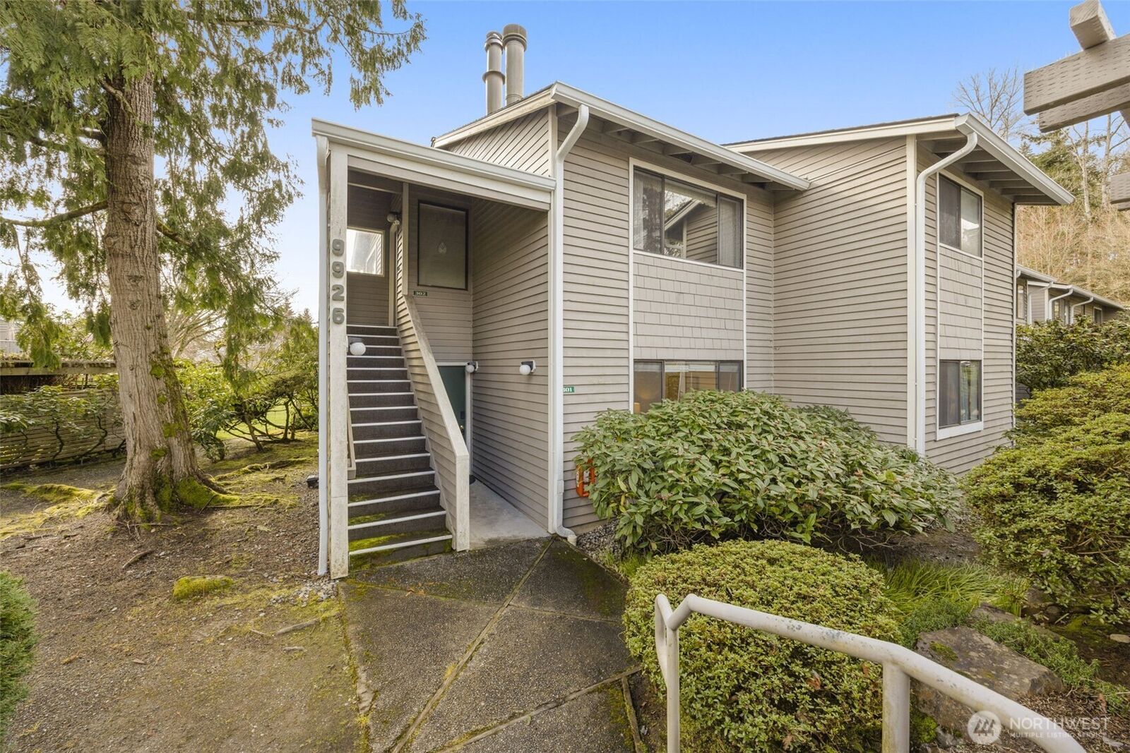 Property Photo:  9926 NE 144th Lane 301  WA 98034 