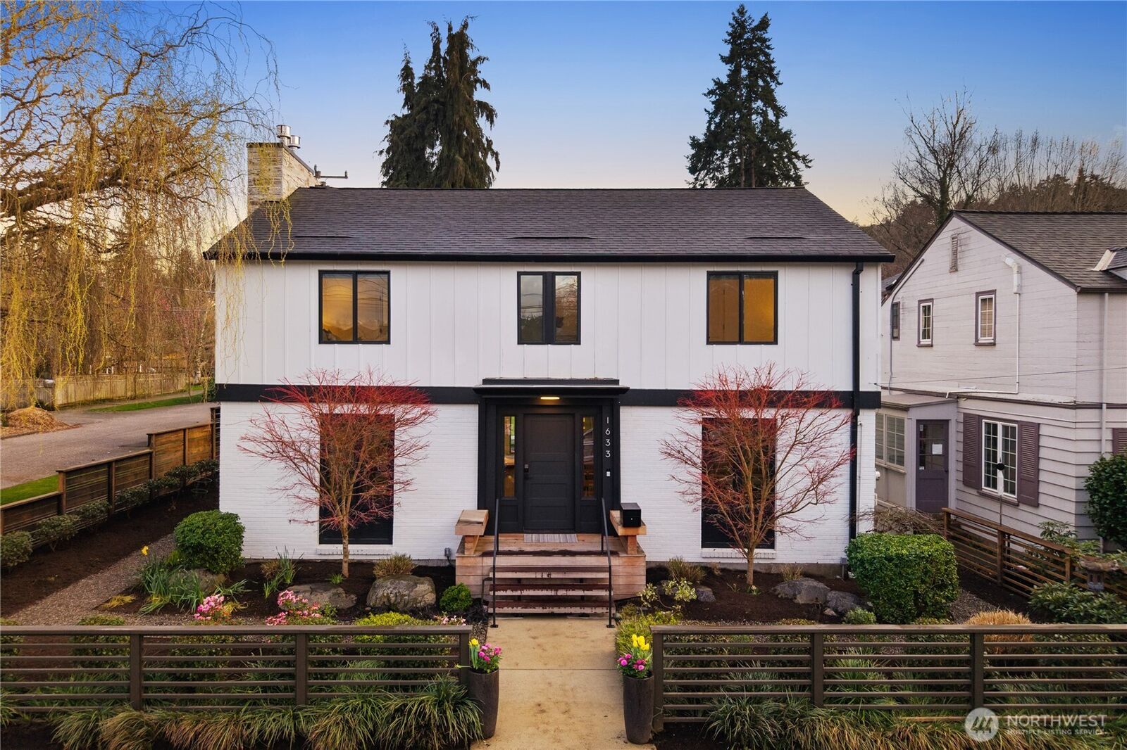 Property Photo:  1633 E Calhoun Street  WA 98112 