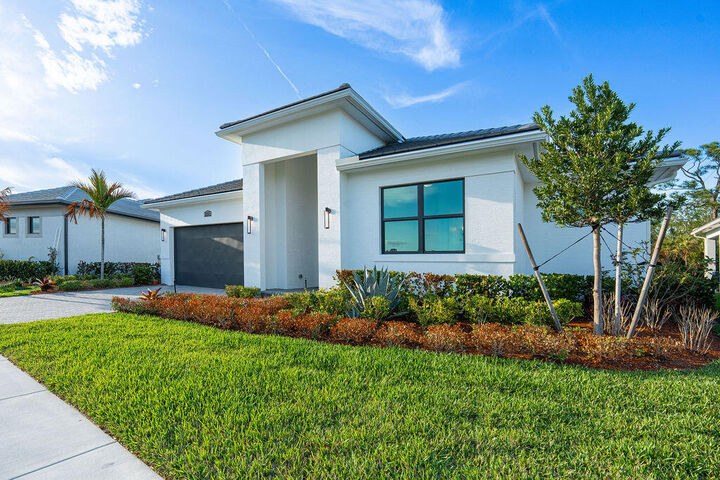 Property Photo: 2293 SE Canopy Cove Lane FL 34984