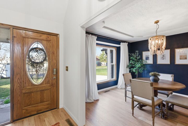 Property Photo:  236 S Forestview Ct  KS 67205 