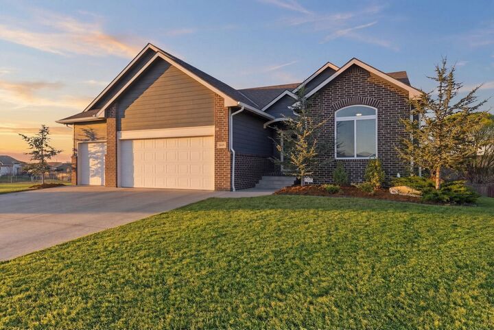 Property Photo:  1624 N Bellick Ct  KS 67235 