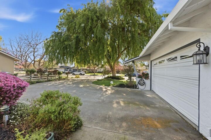 Property Photo:  1467 Kiner Avenue  CA 95125 