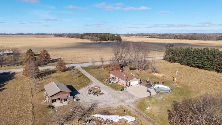 Property Photo:  W10534 County Road Tc Road  WI 53919 