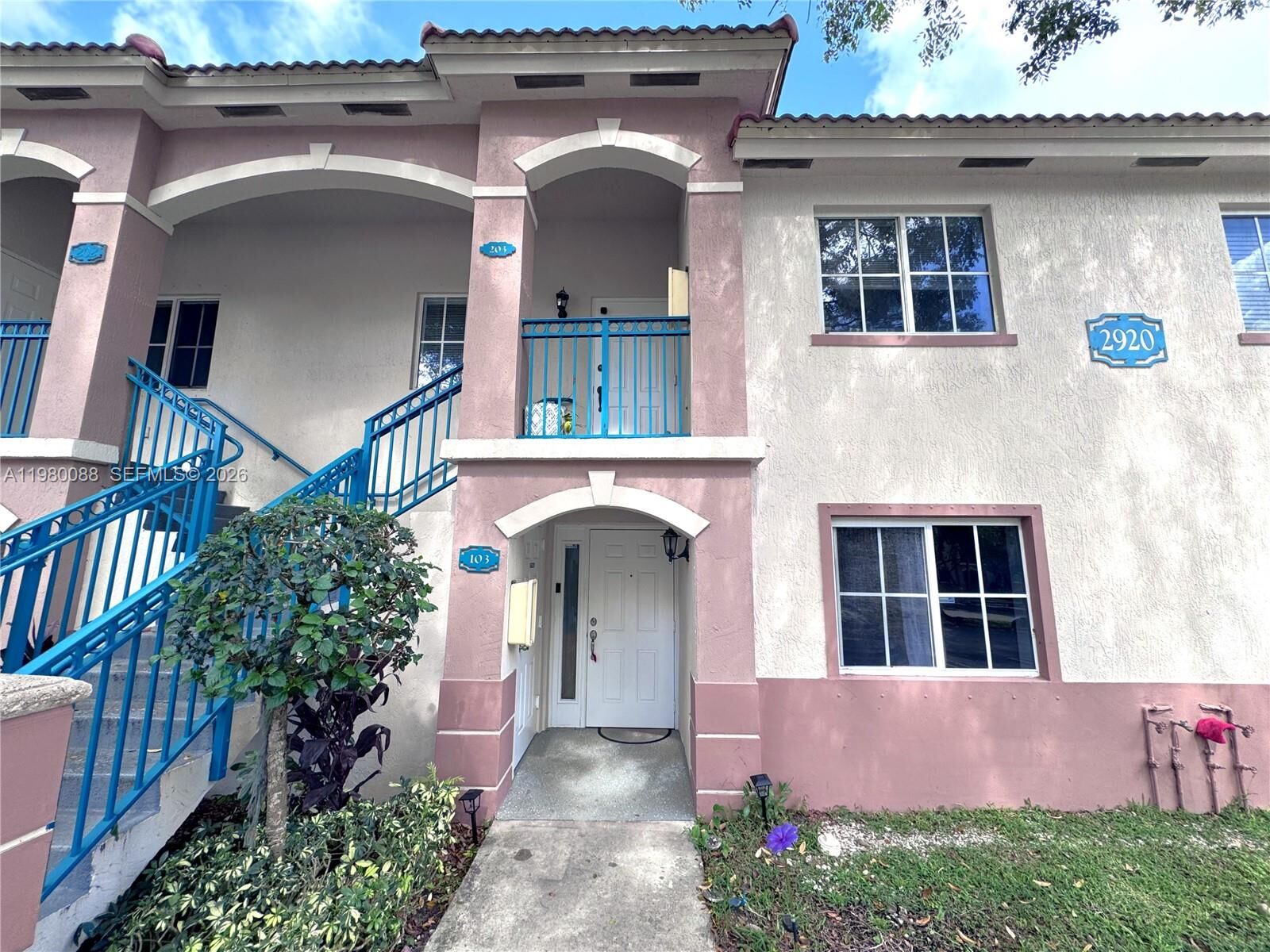 Property Photo:  2920 SE 13th Ave 103-51  FL 33035 