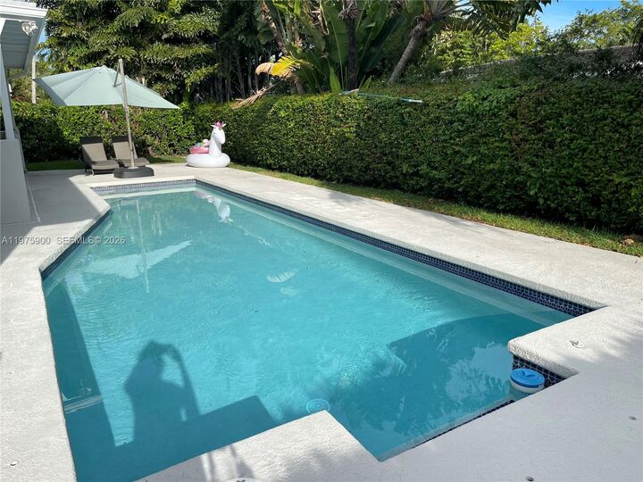 Property Photo: 1420 Baracoa Ave FL 33146