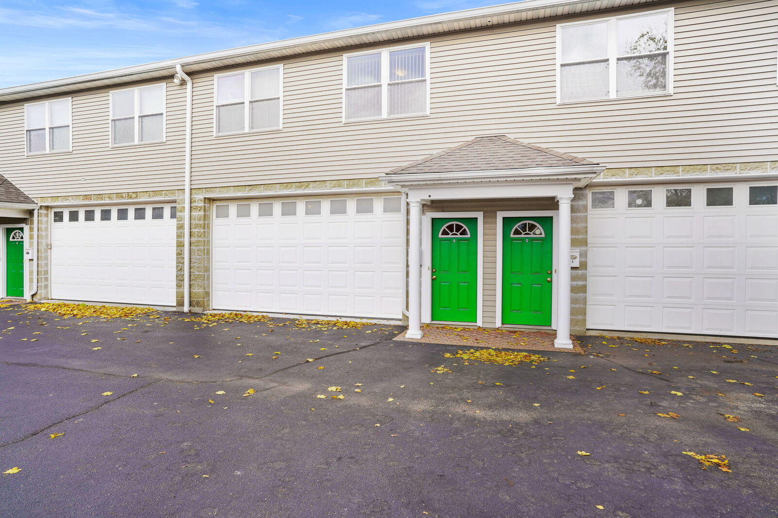 Property Photo:  13 South Street 2 Rear  CT 06854 