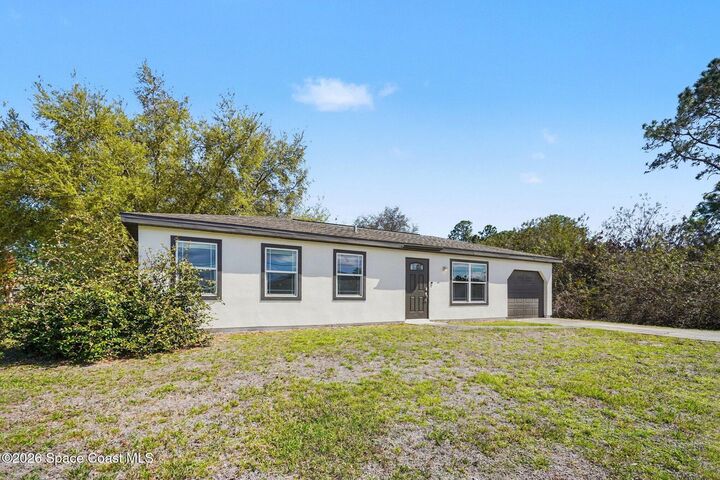 Property Photo:  325 San Filippo Drive SE  FL 32909 