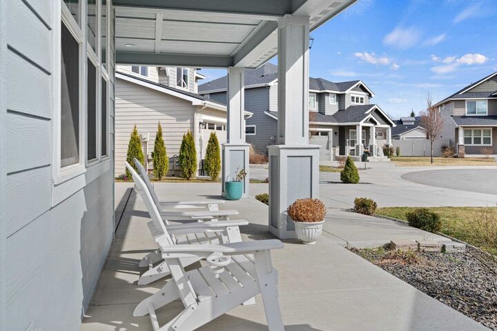 Property Photo:  1737 N Meyers Ct  WA 99016 