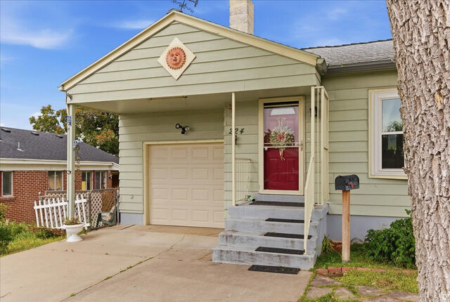 Property Photo:  224 W 4600 S  UT 84405 