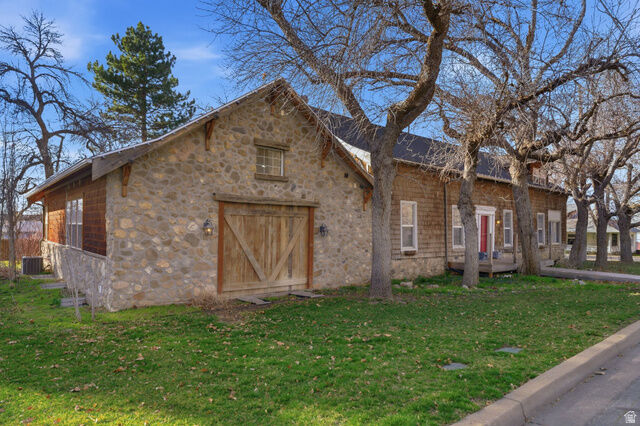 Property Photo:  16 S 200 E  UT 84014 