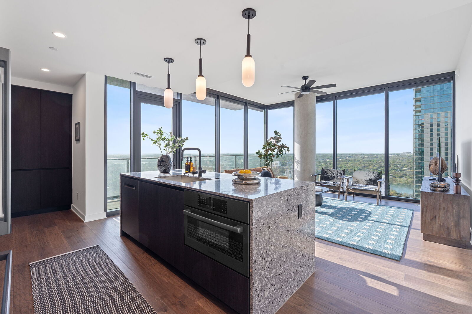 Property Photo:  84 East Avenue 3906  TX 78701 