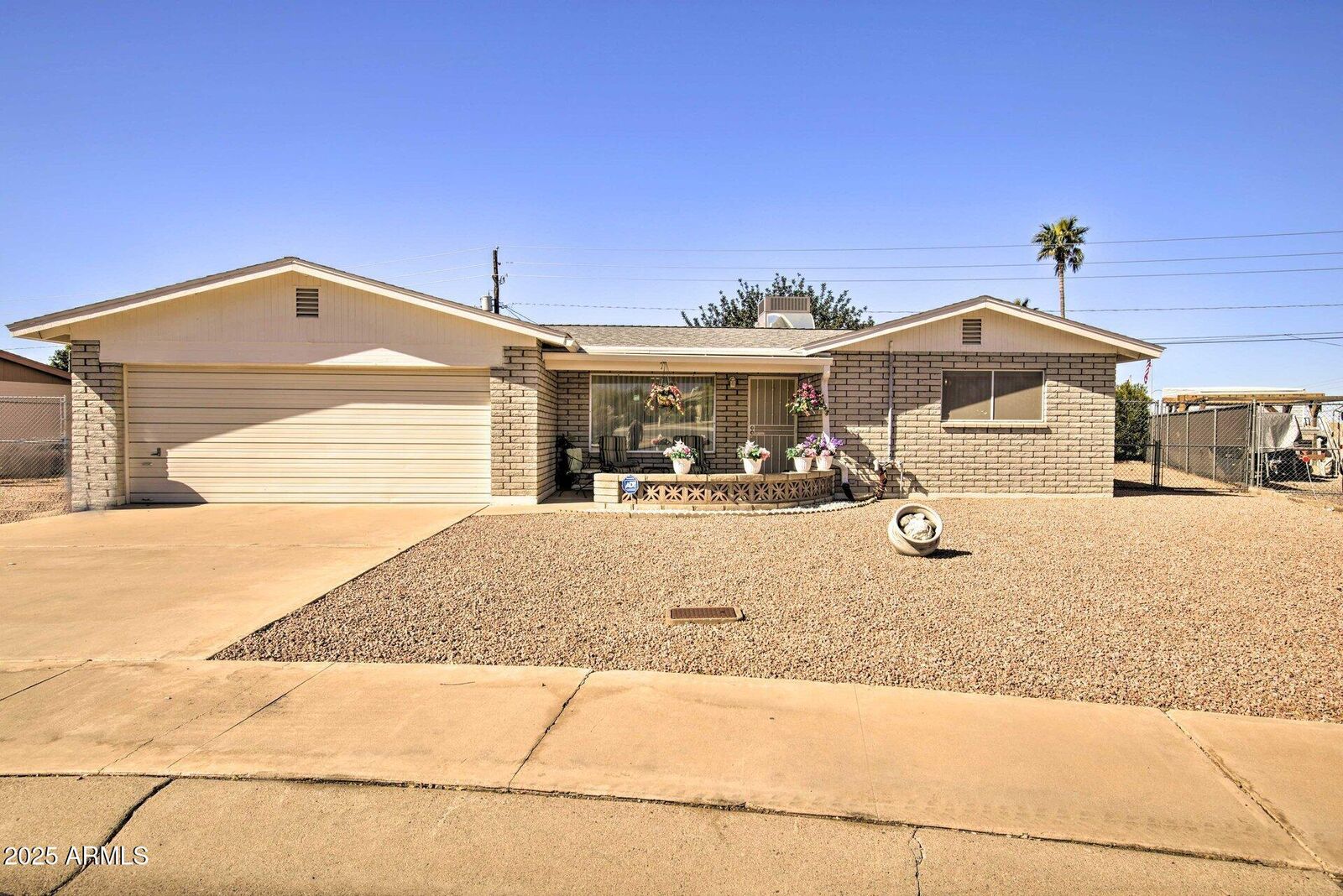 Property Photo:  908 S Ocotillo Drive  AZ 85120 