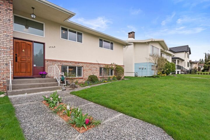 Property Photo: 1743 Taralawn Court BC V5B 3H4